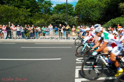 Here they come (Mens Road Race).