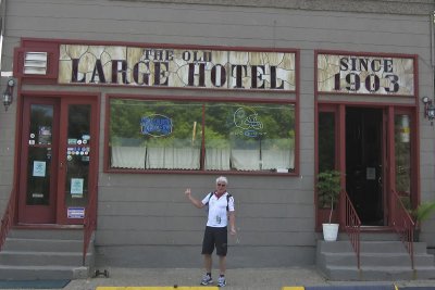Historic (and haunted) Large Hotel