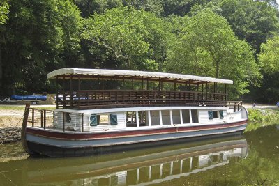 Packet (passenger) boat on the canal