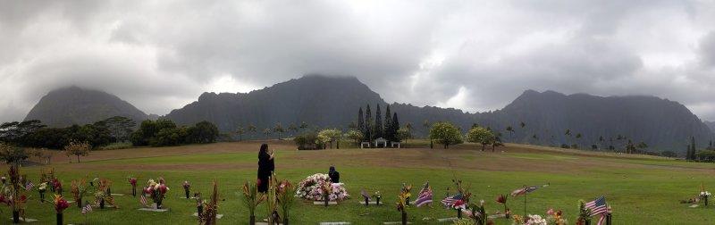 grave-side-2.jpg