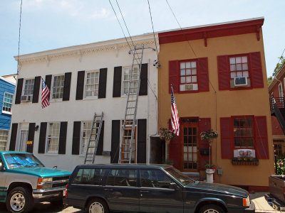 One building - two houses