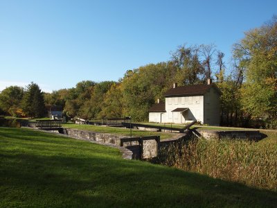 Another view of lock 44 and lockhouse