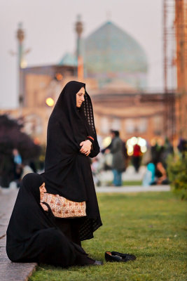 Two women - Naqsh-e Jahan Square, Esfahan