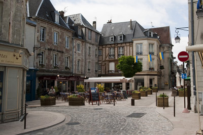 Square near Laon Cathedral