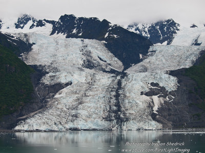 Crusing College Fjord Bryn Mawr Glacier