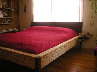 Bed - king size w/side tables