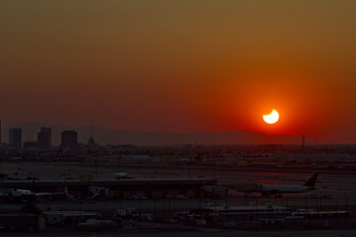 Eclipse Over Sky Harbor 4240.jpg