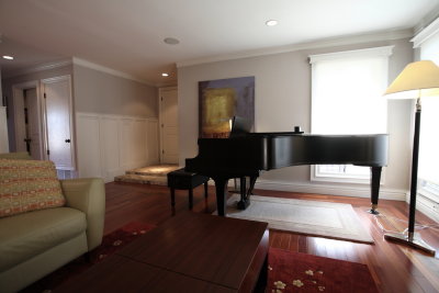 living_room2.JPG