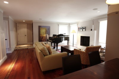 living_room3.JPG