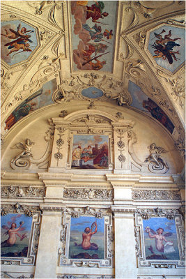 paintings inside wallenstein pavilion