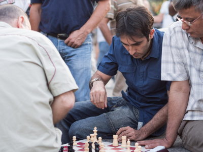 Daily chess matches at Plaza de Catalunya