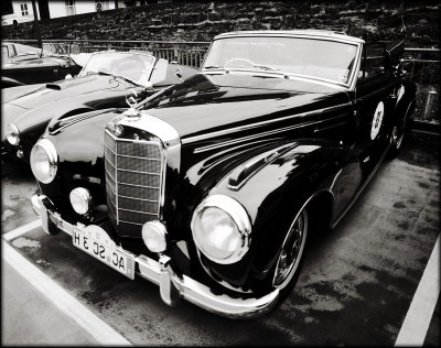 pentax_67_vintage_cars_in_monschau