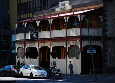 Mac's Hotel in Franklin Street built in the Georgian period in the Colonial Georgian/Regency style