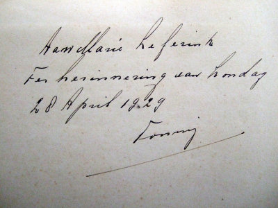 A book gift to Marie Leferink in memory of Sunday 28 April 1929, signed Tonny