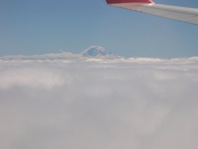 Mount Rainer on the final descent home