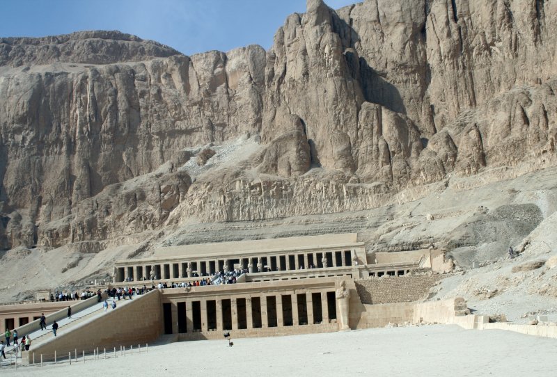temple of queen hatchepsut.jpg