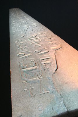 Obelisk at Luxor.jpg