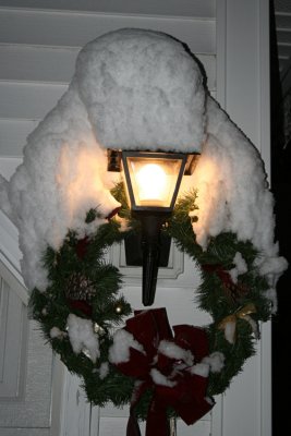 Snow on Light<BR>December 31, 2007