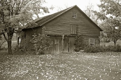 VIEUX GARAGE DE STANBRIDGE EST