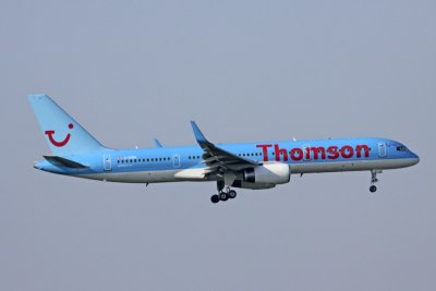 B757-236w_GOOBH_TOM