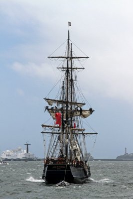 Earl-of-Pembroke 3 800x600.jpg