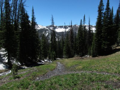 Avalanche peak trail