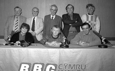 Talwrn y Beirdd Y Derwyddon Rhag 1988.jpg