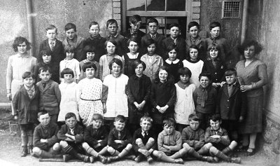Ysgol Gaerwen ( Llun Archif ) .