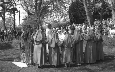 Cyhoddi Eisteddfod Mon Porthaethwy 1988.jpg