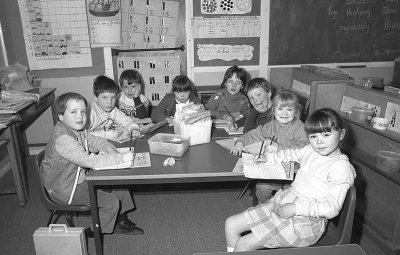 Plant Ysgol Gynradd Llanfairpwll 1986.jpg