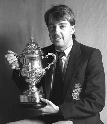Emyr Jones Pencampwr  Golff Amateur Cymru 1986.jpg