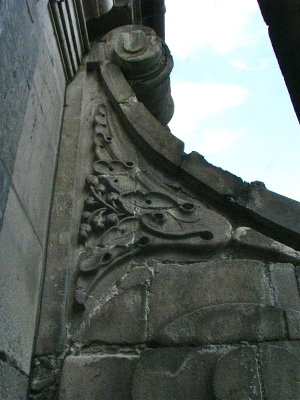 Buttress with ornamental Stone engraved