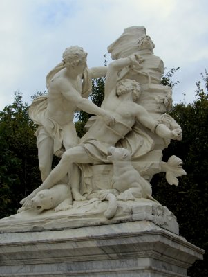 Versailles garden sculpture 08