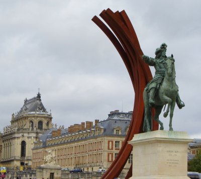Louis XIV statue