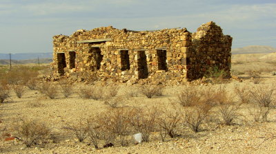 Terlingua abandoned building 01