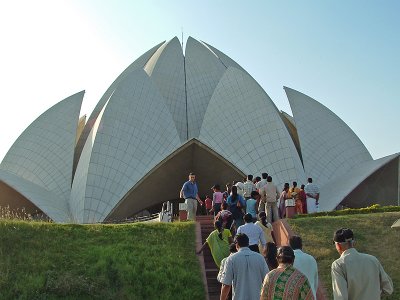 Lotus Temple NDelhiDSCF0015.jpg