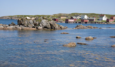 Tilting, Fogo Island