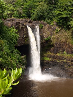 9197.Akaka Falls