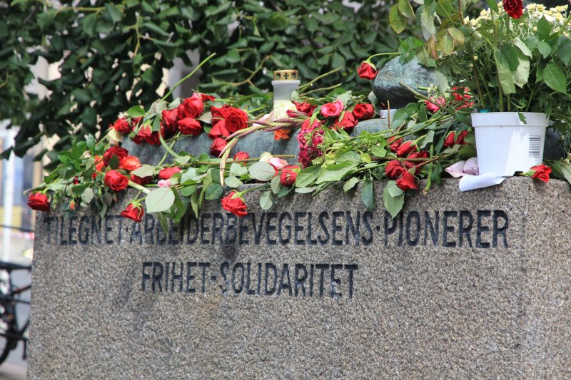 ...freedom - solidarity