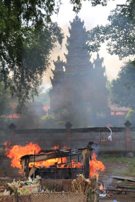 Cremation ceremony - Singaraja - Bali - INDONESIA