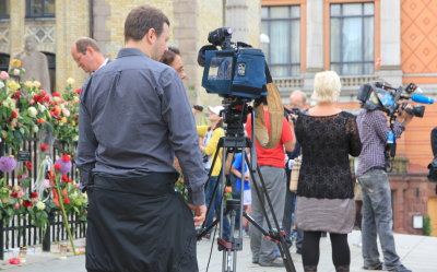 Media in front of Stortinget