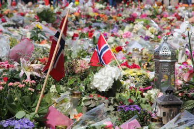 The sea of flowers at Stortorget (Cathedral Square)