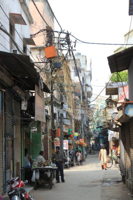 A rare quiet street in Paharganj