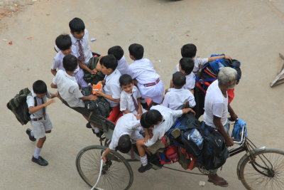 1 bike. 14 boys! Paharganj