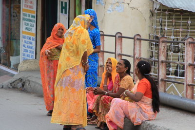 Ladies on bridge