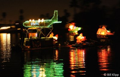 Willow Lake Lighted Boat Parade  14
