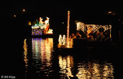 Willow Lake Lighted Boat Parade  16
