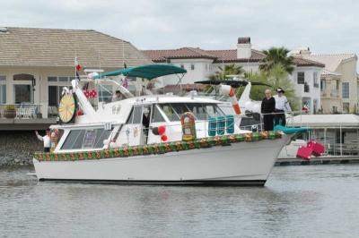 DBYC Boat Parade 2006 2