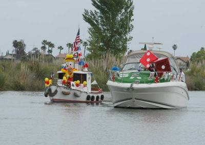 DBYC Boat Parade 2006 4