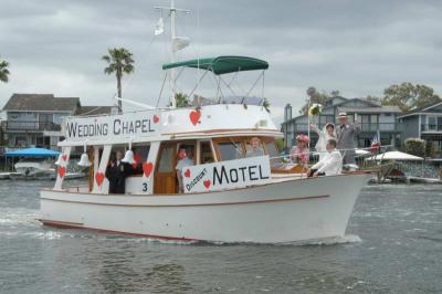 DBYC Boat Parade 2006 10